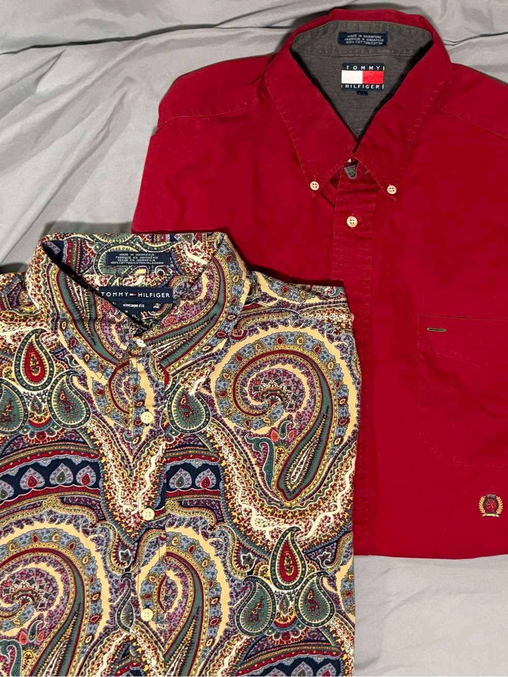 Tommy Hilfiger Men's XL Paisley Print & Red W/Logo Vintage Dress Shirts Lot Of 2